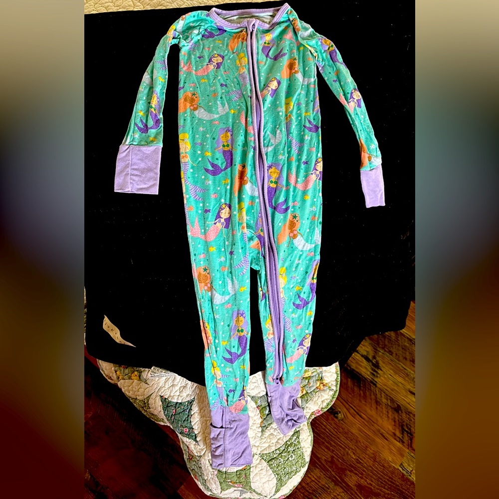 Little sleepies mermaids never worn only washed